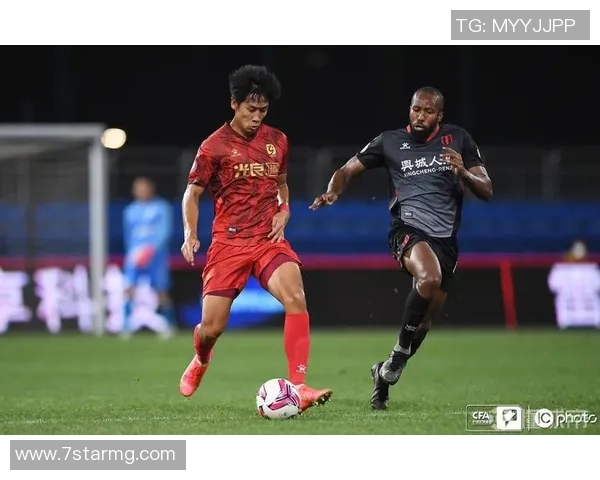 杭州足球队积分榜领跑65分决战冠军赛在即