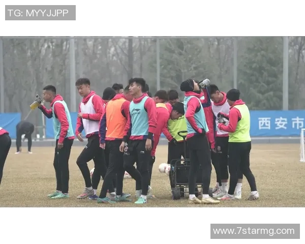 狼系足球明星的崛起与影响力解析探讨他们在赛场上的表现与个人魅力 狼系足球明星的崛起与影响力解析探讨他们在赛场上的表现与个人魅力