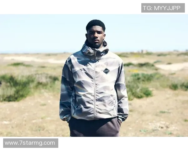 男足球明星无袖背心时尚潮流解析与运动风格搭配技巧分享 男足球明星无袖背心时尚潮流解析与运动风格搭配技巧分享