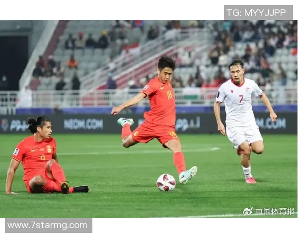 西安足球队整体压制战术解析与成功背后的秘密探讨 西安足球队整体压制战术解析与成功背后的秘密探讨