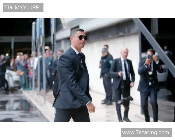 足球明星的时尚穿搭揭秘他们的衣服品牌与风格解析