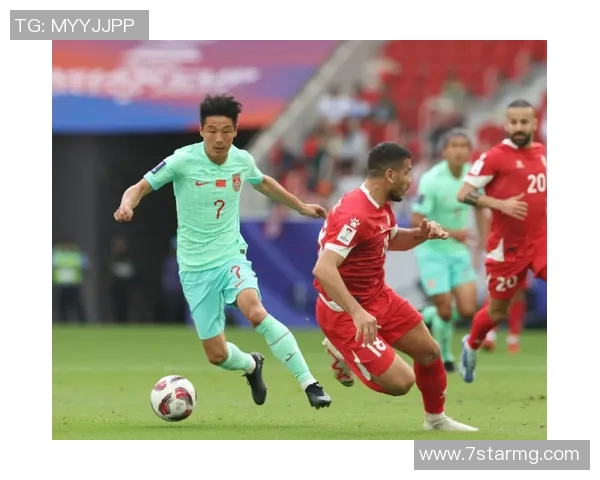 足球明星闪耀T台秀展现魅力与风采引领时尚潮流新风尚 足球明星闪耀T台秀展现魅力与风采引领时尚潮流新风尚